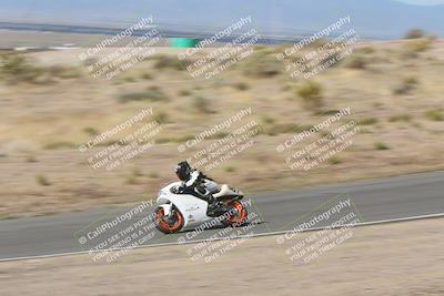 media/Apr-20-2025-AHRMA (Sun) [[393a79c373]]/Race/Group 11 early race/Turn 4b/